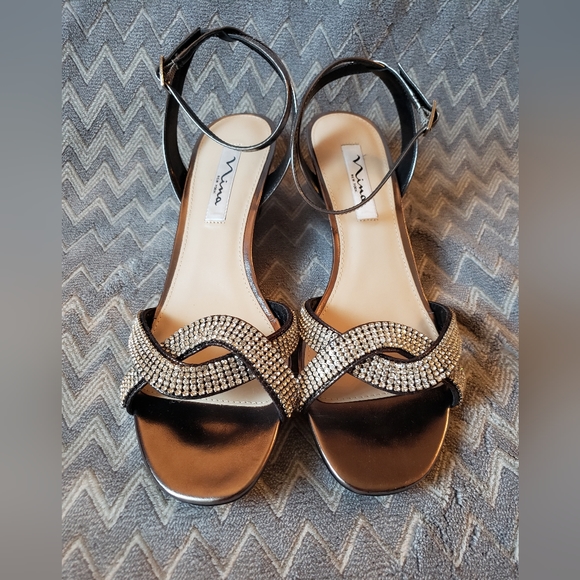 Nina New York strappy rhinestone sandals - Picture 4 of 8